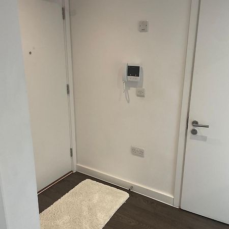 Malixa Uk Apartment Croydon Exterior photo